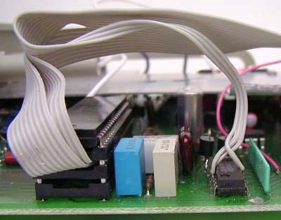 The meter IC is riding piggy-back on a stack of 3 IC sockets!